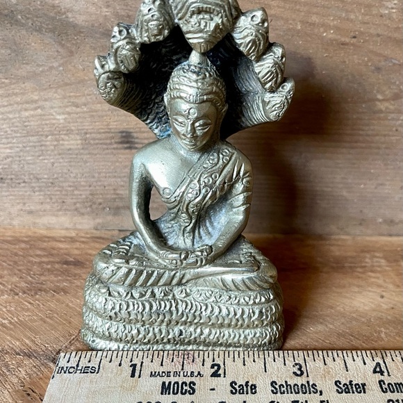 Vintage Solid Brass Buddha on Naga Throne - Picture 3 of 4